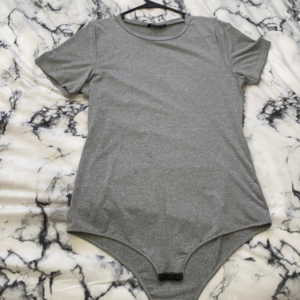T-shirt bodysuit